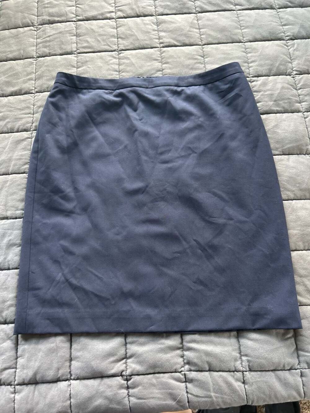 Ann Taylor LOFT Navy Blue Pencil Skirt Size 8
